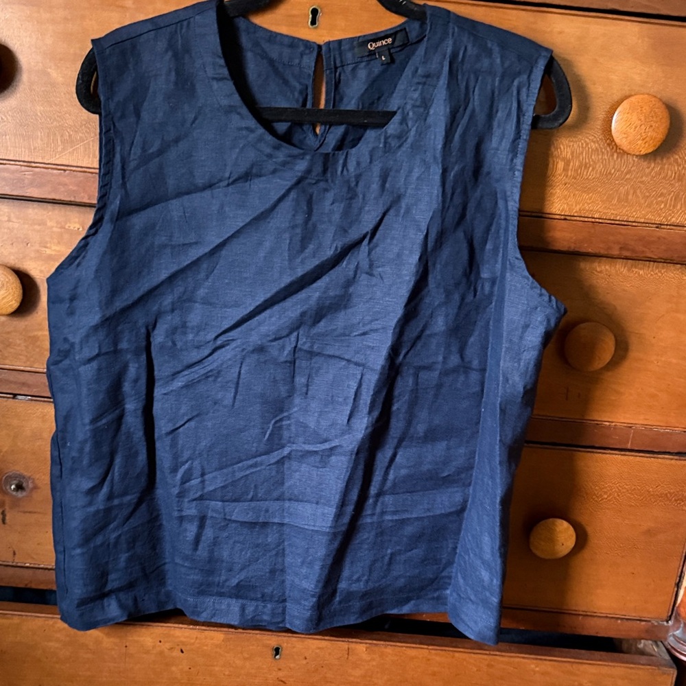 Quince Sleeveless 100% Linen Navy top